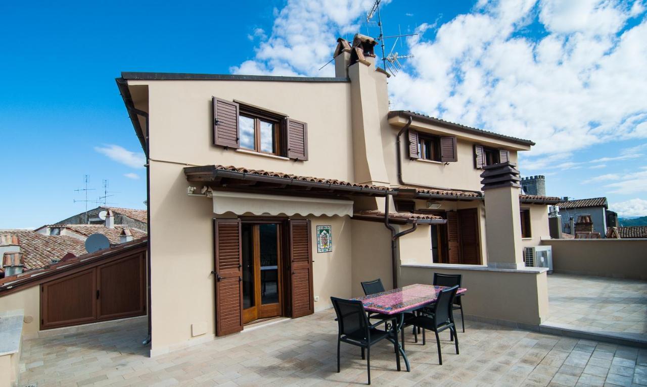 Casa Vacanza La Piazza Orvinio Екстериор снимка